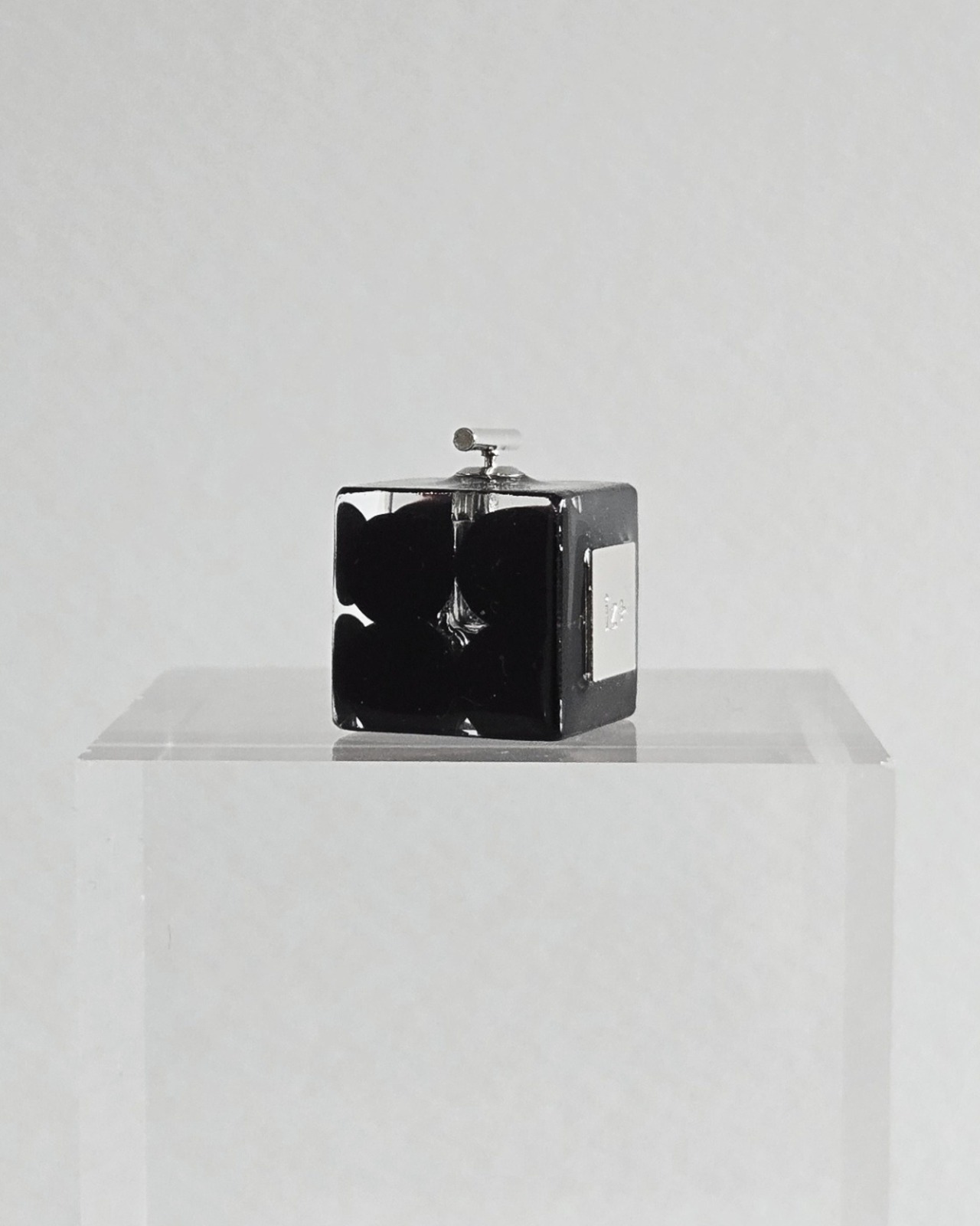 PERFUME CUBE. [black] - 3