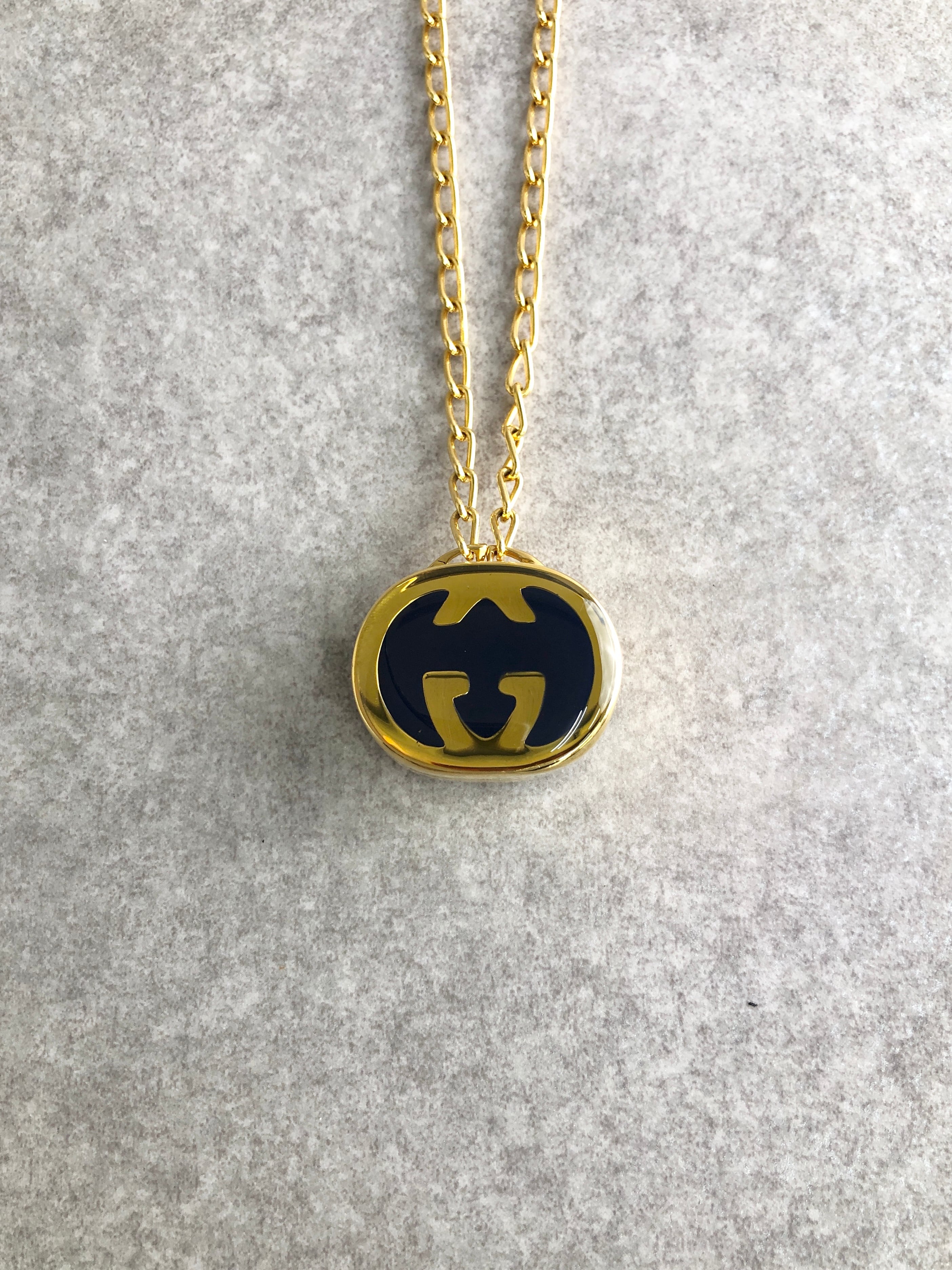 GUCCI グッチ ネックレス ゴールド GGモチーフ ロケットペンダント  