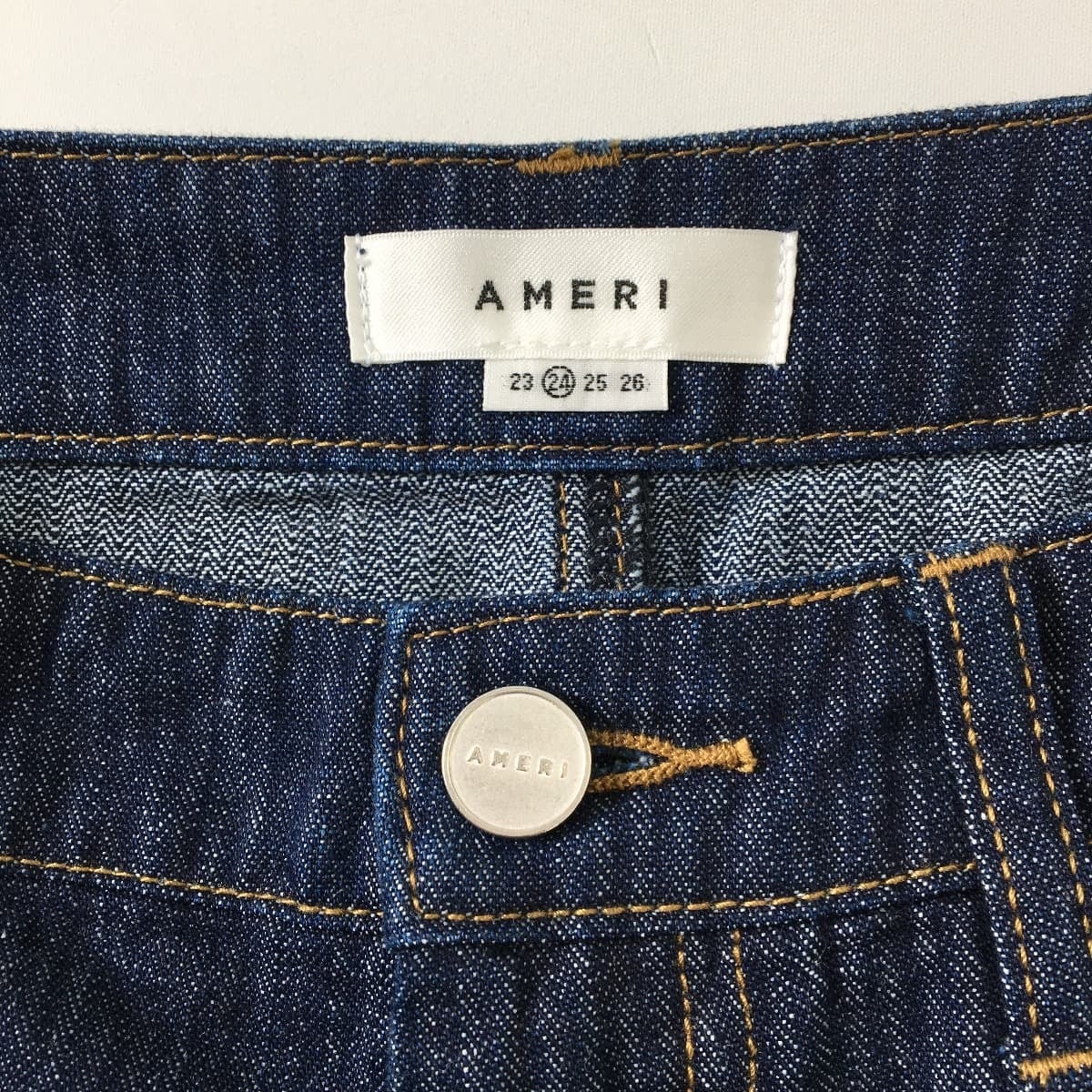 【新品タグ付き】Ameri VINTAGE リバースストレートデニムパンツ