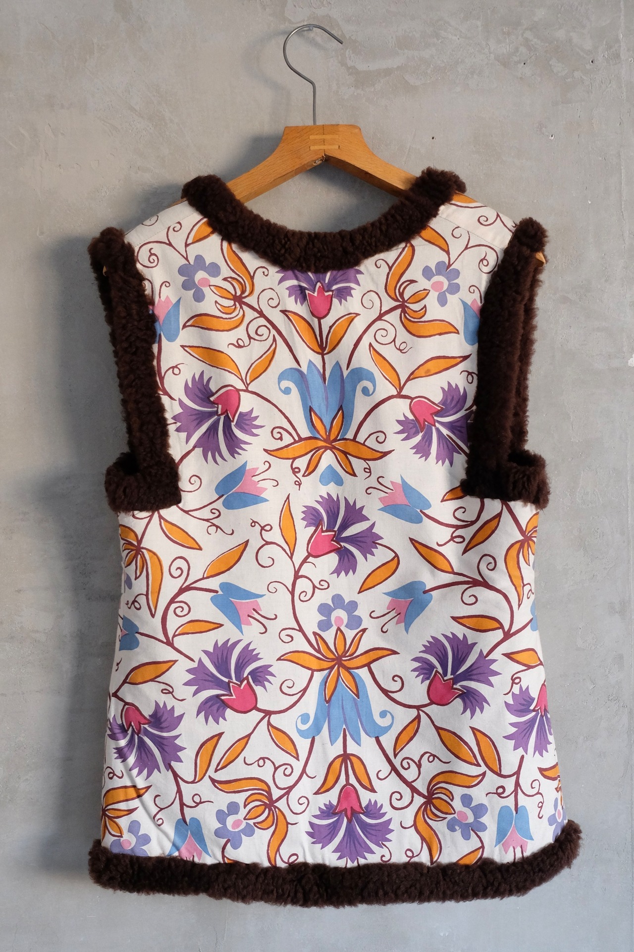 Herbaceous reversible vest