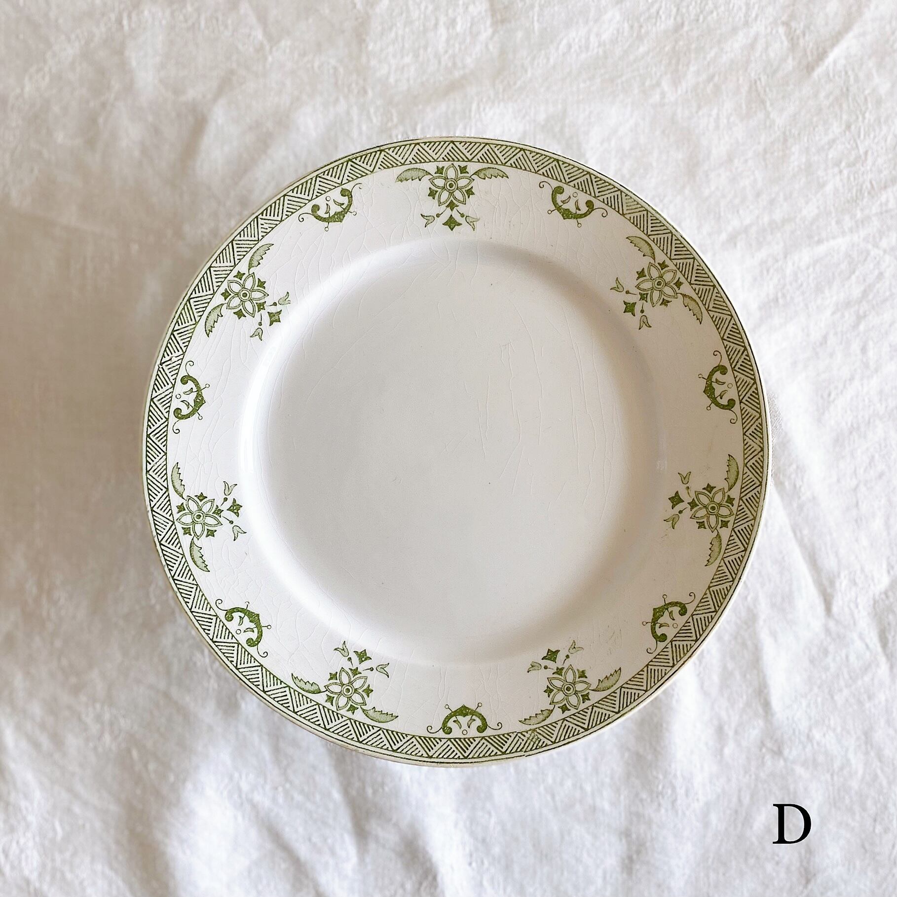 クレイユモントロー 『ナポレオン』デザートプレート 平皿 F アンティーク食器