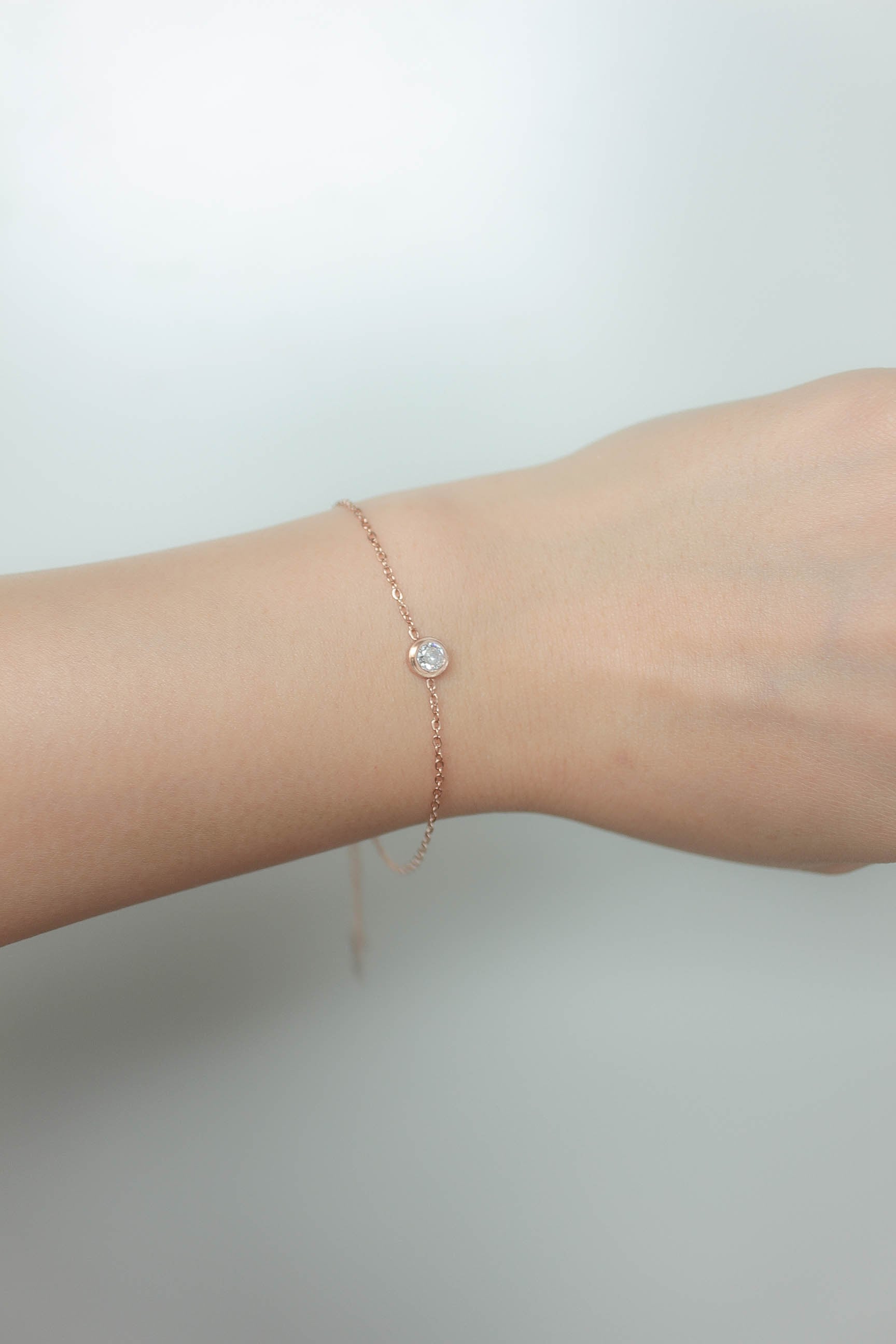 イニシャル英文字H 1粒ダイヤモンドブレスレット ゴールド14Kコーティング 楽天市場】K18 ゴールド イニシャル ダイヤモンド ブレスレット