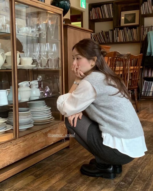 (OUNCE) pitch frill blouse