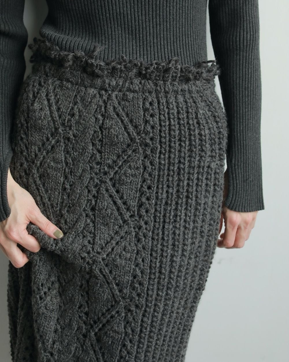 anuke】Cable Knit Skirt(CHARCOAL) | GooROUGH