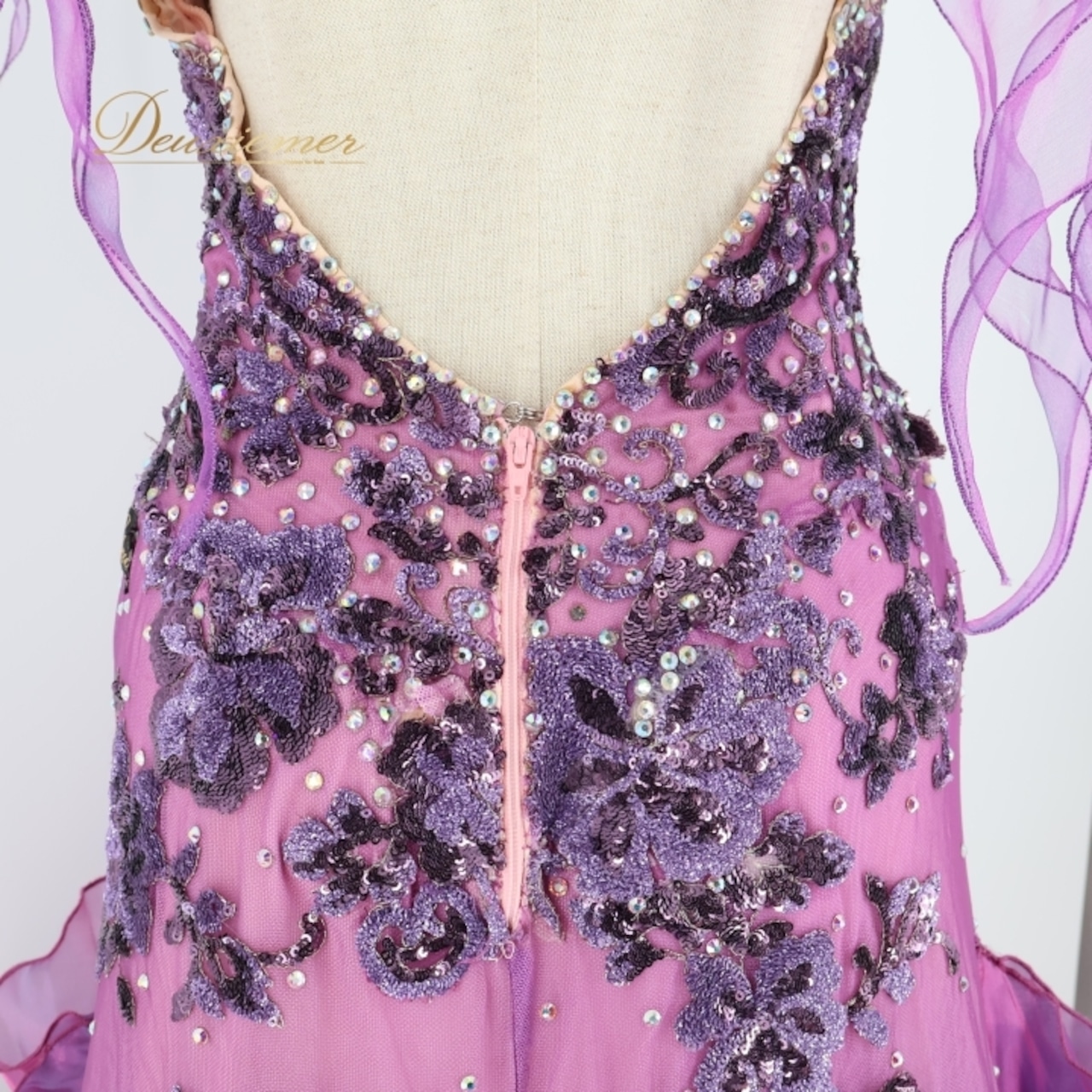 社交ダンス 衣装 silvia design シルビア スタンダード ドレス ワンピース デモ 競技 ダンス パーティ 発表会 紫 フリル レース 華やか ラベンダー パープル系 ホワイト系 高級感 かわいい フリル 競技用 ドレス ロングドレス コスチューム エレガント 女性用 おしゃれ パフォーマンス