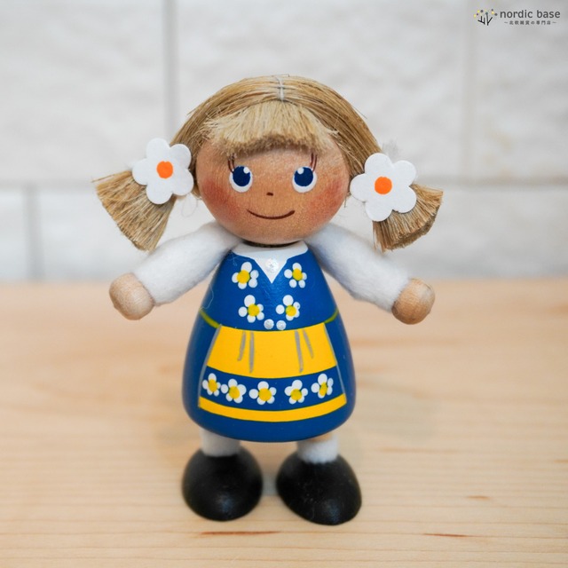 北欧フィギュア・人形『スウェーデンガール（単体）／ボーイ（単体）』　＜スカンジナビスク・ヘムスロイド：Skandinavisk Hemslojd＞