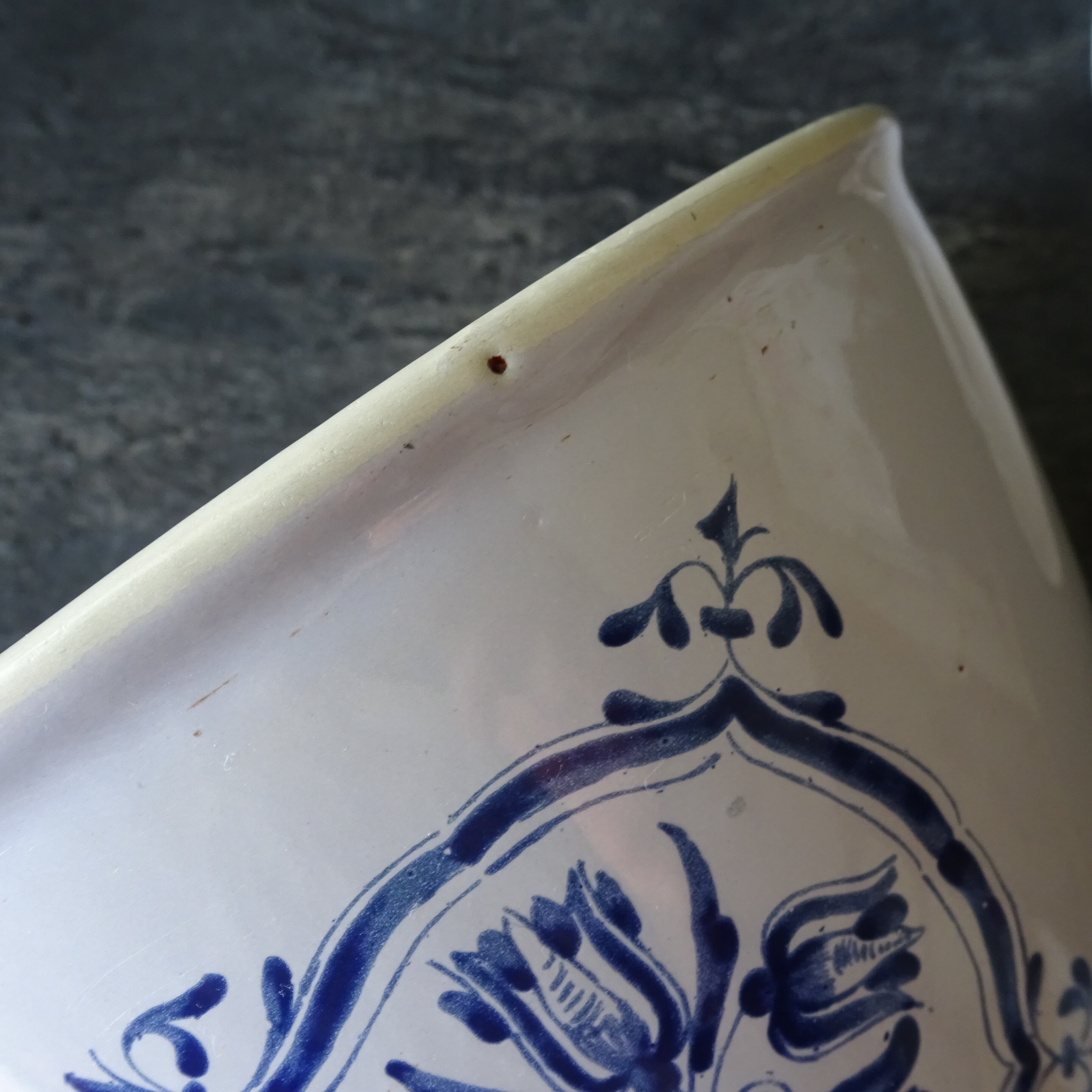 Le creuset ＊ ancien poêlon à fondue en fonte émaillée décor Tulipe bleue