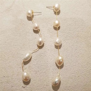 flesh pearl pierce / earring