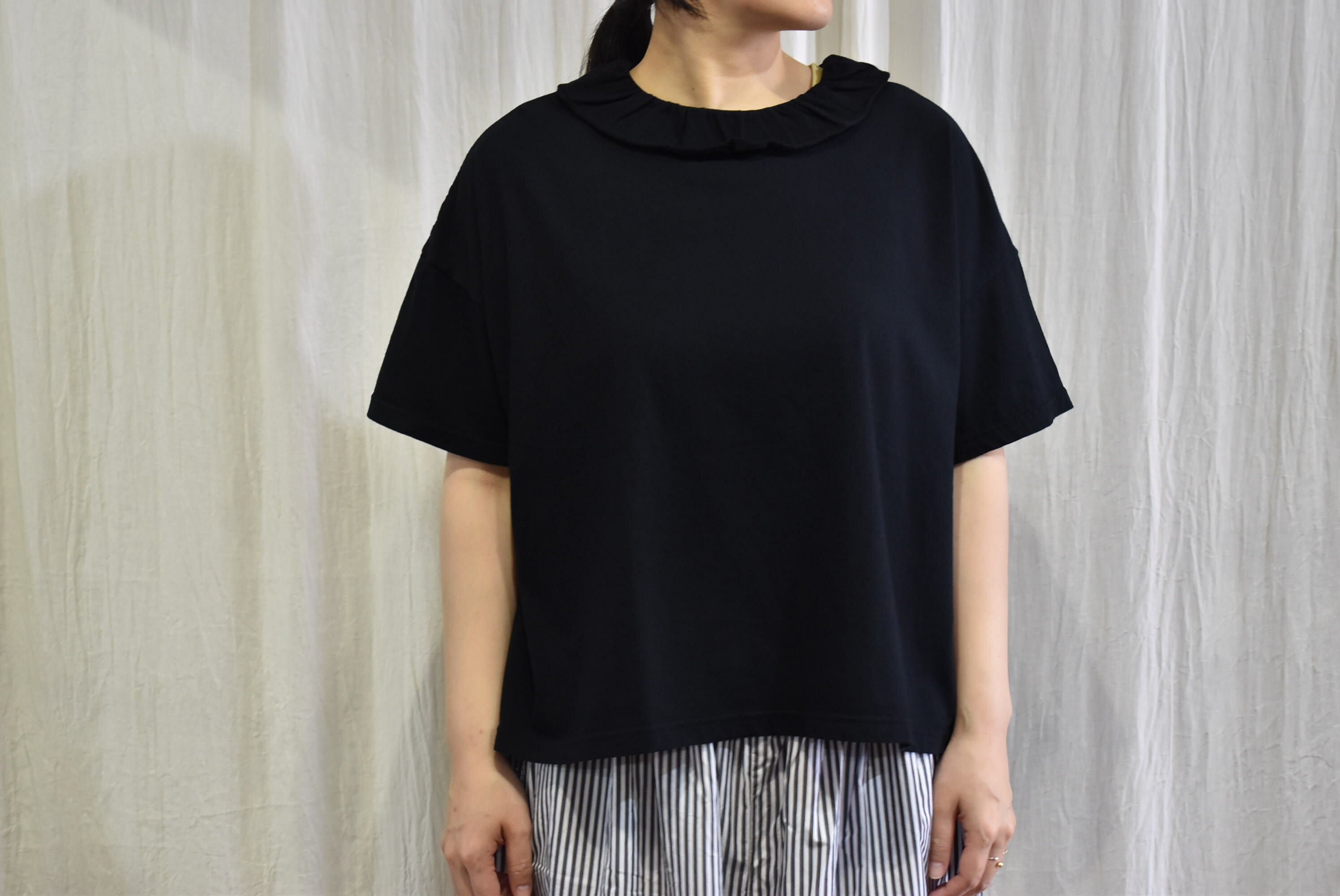 homspun☆今期新品未使用30/1天竺 フリルカラー半袖プルオーバー homspun 30/1天竺 フリルカラー ブラック | rasikufuku