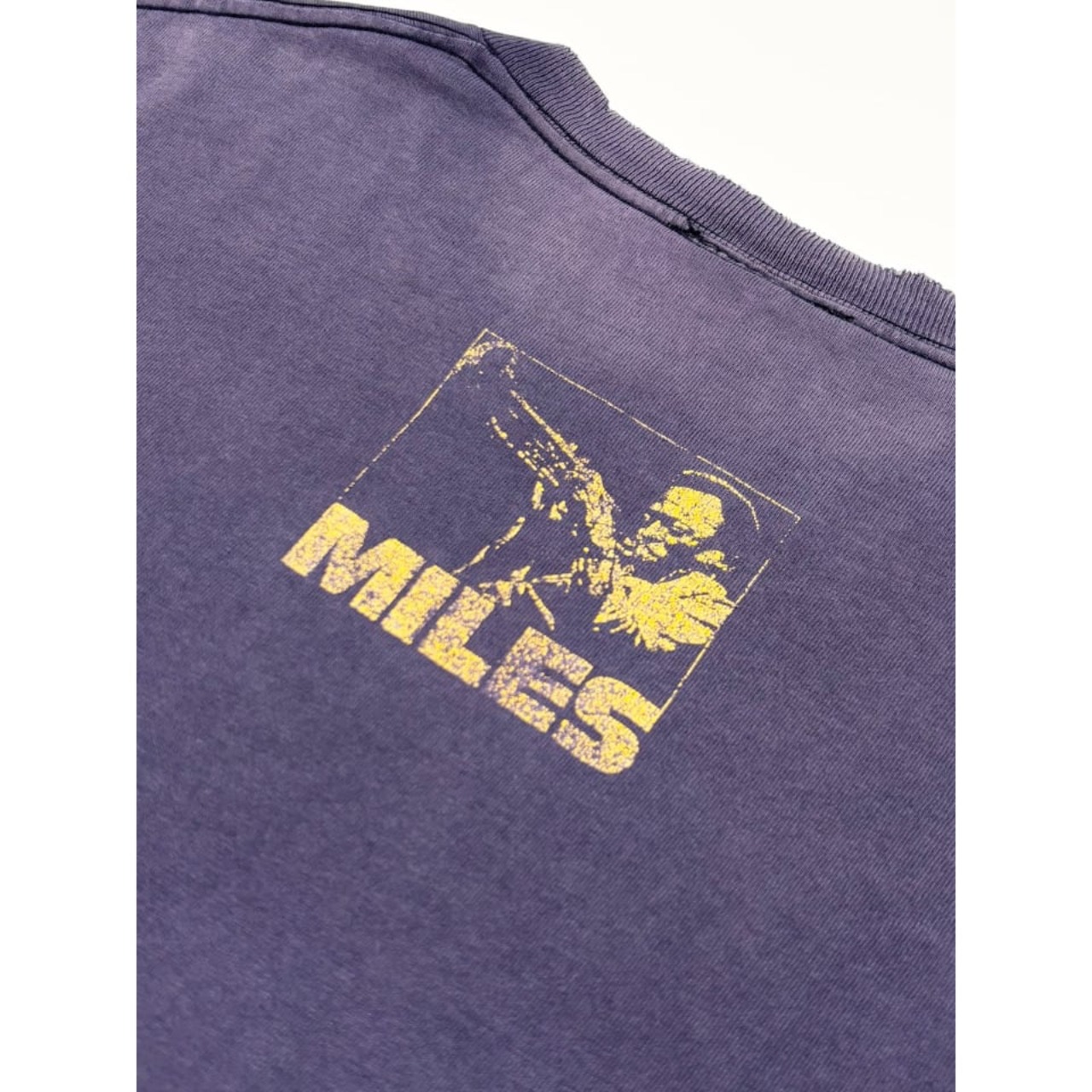 00s ZION "MILES DAVIS" Tee Size M