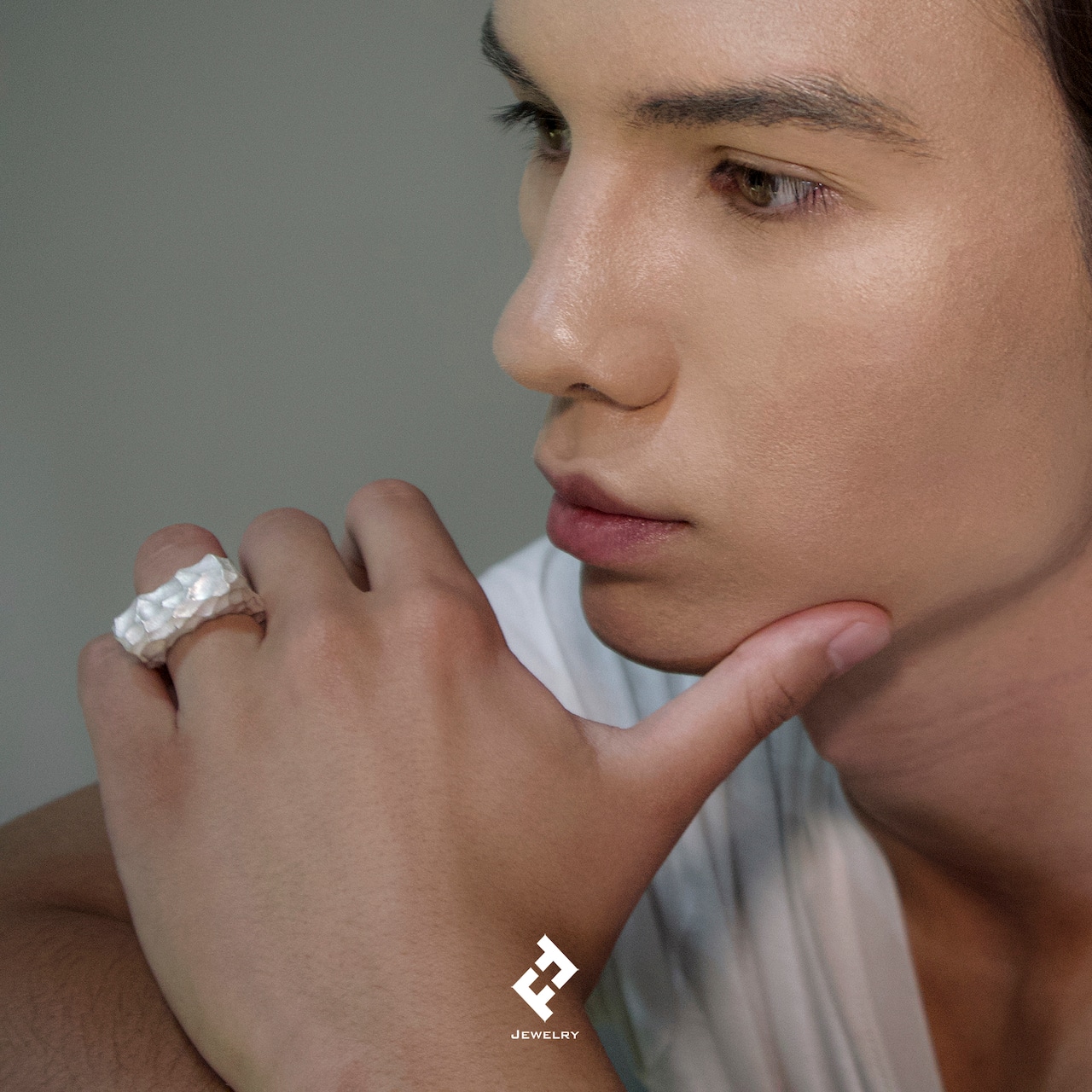 +romvlvs・ring (white)