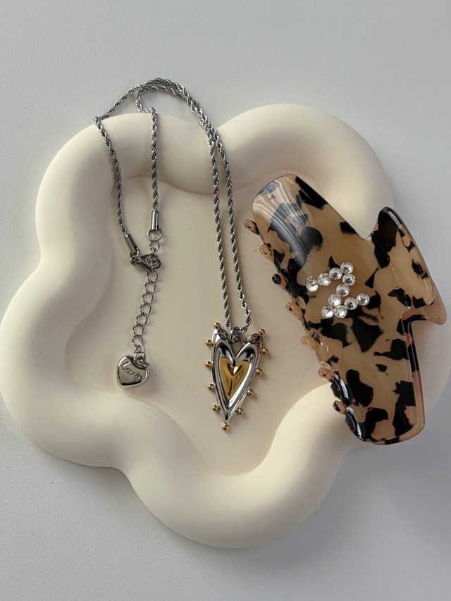 Slender Heart necklace