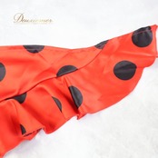 フラメンコ 衣装 シージョ ピキージョ 小物 レッド系 赤 ブラック系 黒 水玉模様 フリル トライアングル ダンス 三角形 練習 舞台 イベント フラメンコ衣装 水玉 フリル付き おしゃれ ダンス衣装 かわいい かわいいデザイン ステージ衣装 フラメンコ小物