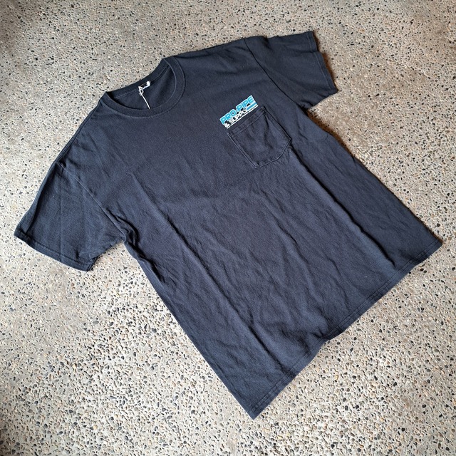 "PRO-PIPE & SUPPLY" 両面プリント ポケットTシャツ used [308014]
