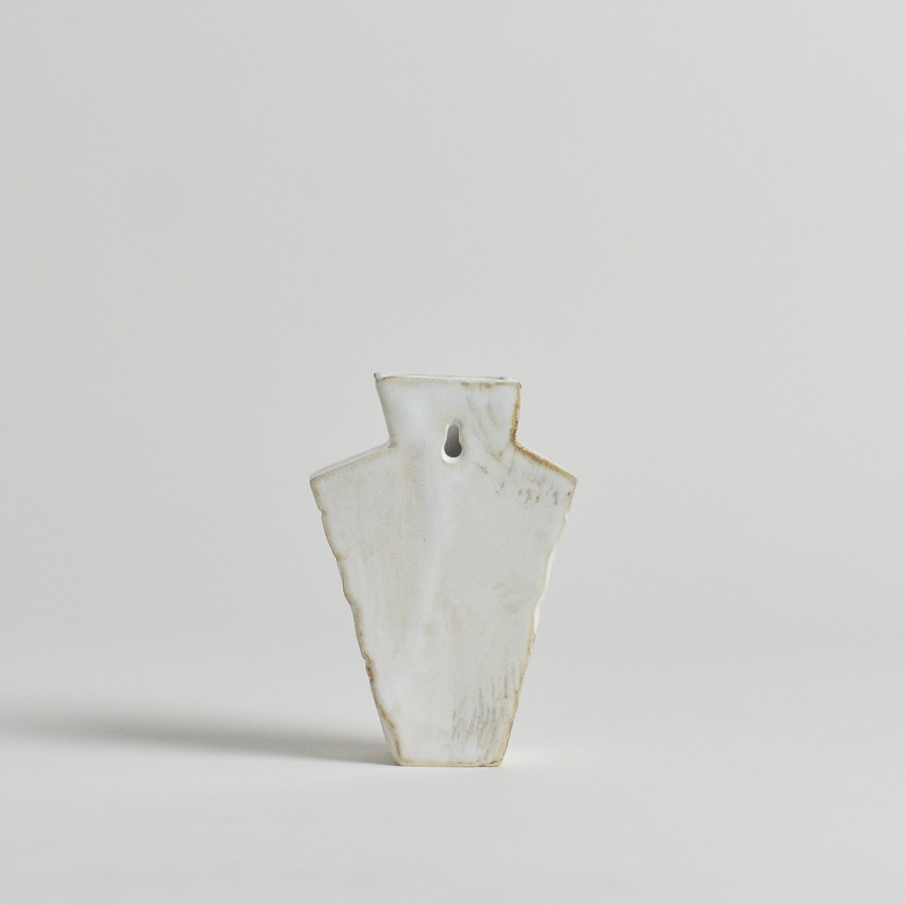 OluNoA / フラワーベース 【E】〈 陶器 / 花瓶 / 花器 / 花 / ドライフラワー / オブジェ 〉