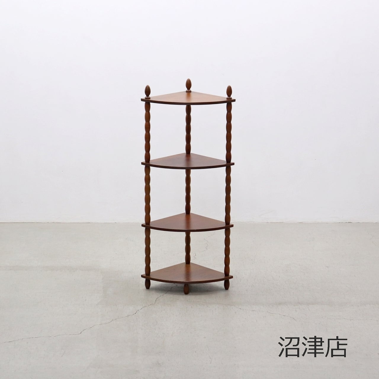 【沼津店】レトロ ナジコ コーナー オープンシェルフ 飾り棚 ラック 花台 ディスプレイ PJT21168