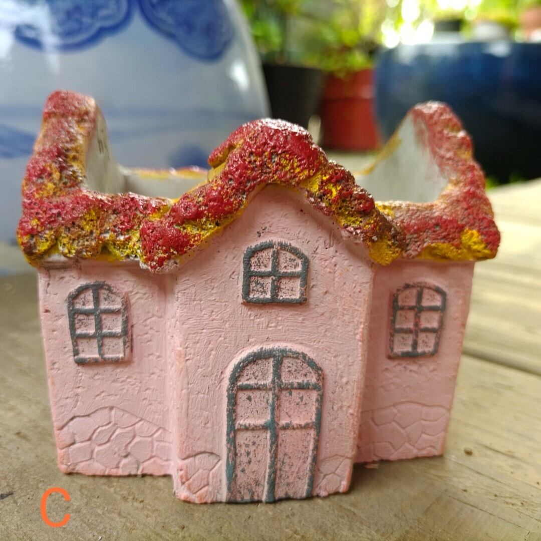 358★プードル鉢　モルタル雑貨　（お任せ植物付き）352 T）モルタル風House既製品リメ鉢 | RuPo 多肉植物専門店