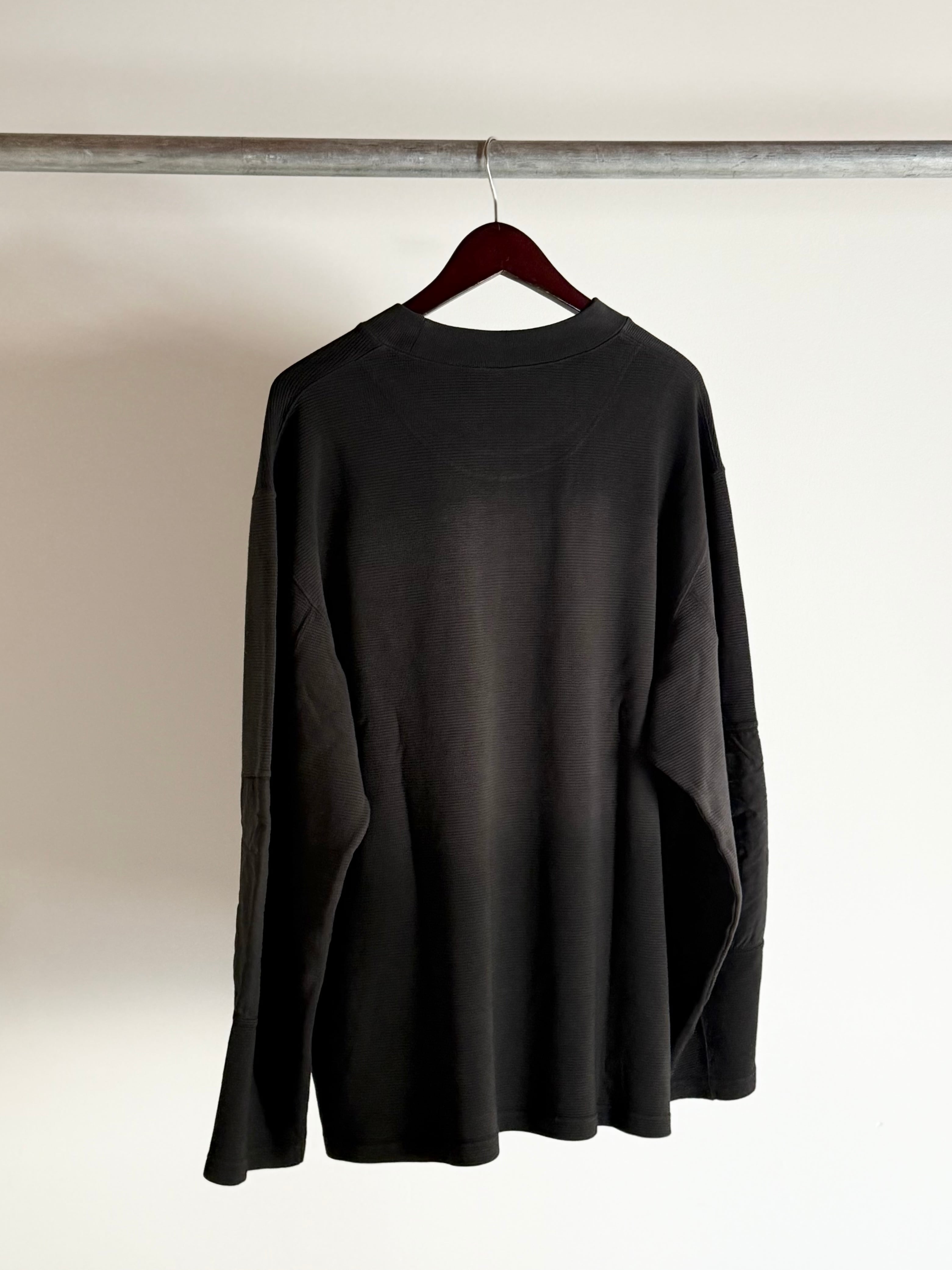 ROA×and wander 【garment dye waffle pocket tee】 | LARGE LAB TOWN