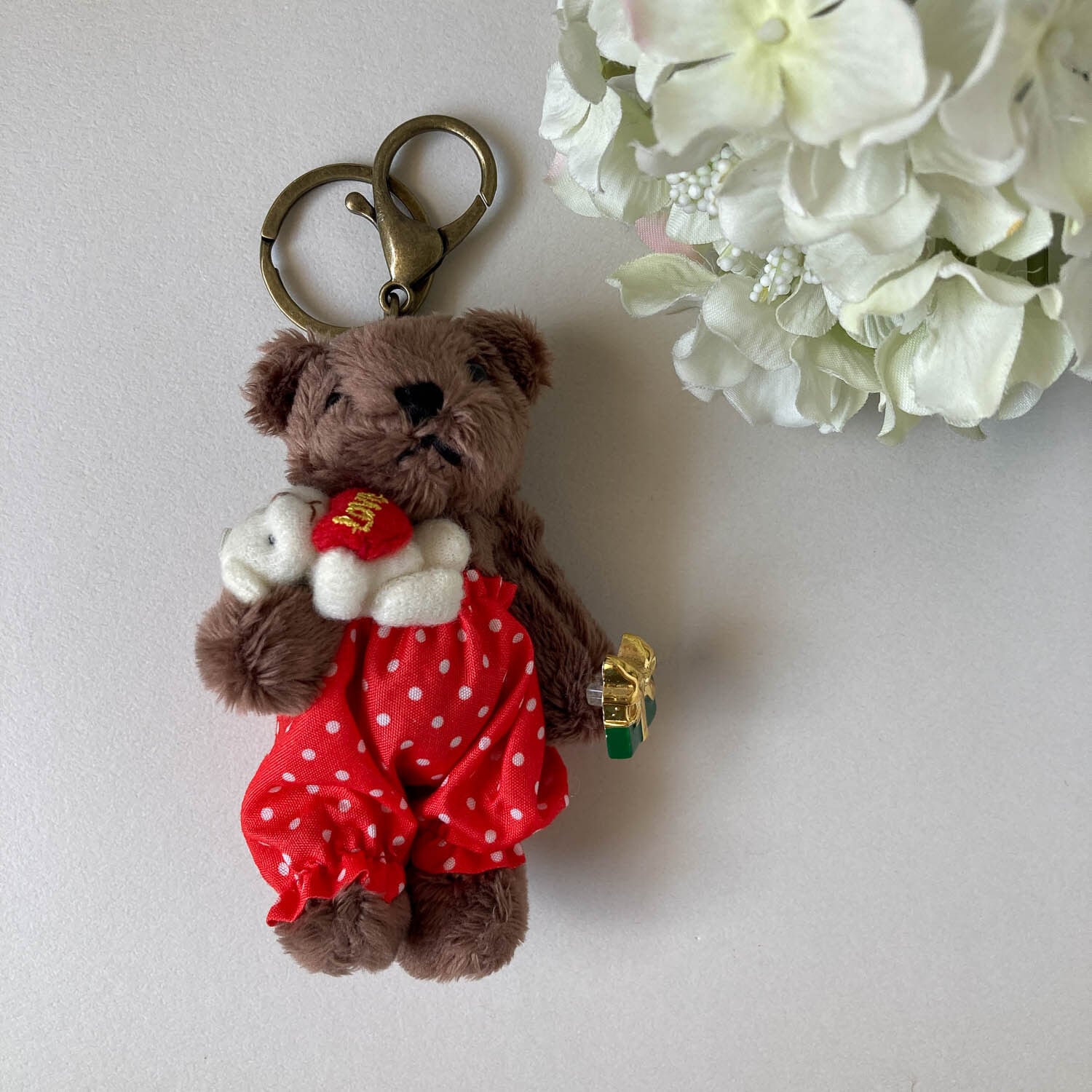 おめかしクマのぬいぐるみキーホルダー C