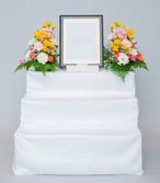 【玉名郡市・荒尾市　配達限定】後飾りアレンジ※祭壇はついていません