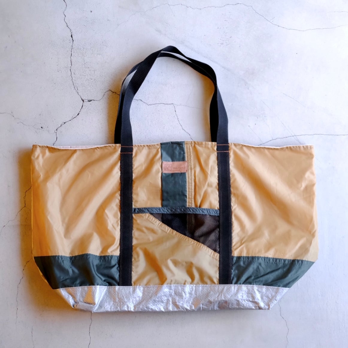 新品未使用】TOYOTA アップサイクルトートバッグ カーキ 新品未使用