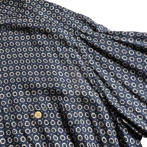 CLAIBORNE small pattern rayon shirt