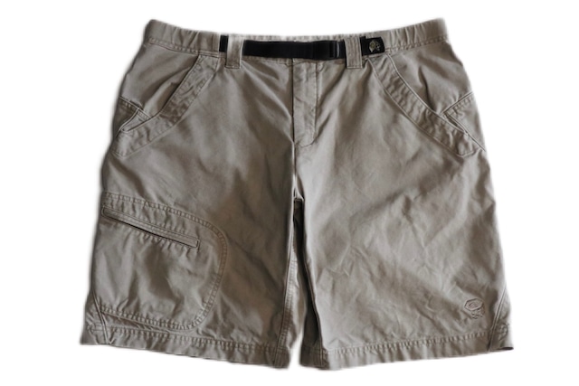USED Mountain Hardwear shorts -Large 02148
