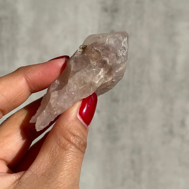 ブラジル・バイーア州ジャコビナ産【ピンキッシュアメジスト - Pink Amethyst】④ 鉱物 天然石 パワーストーン