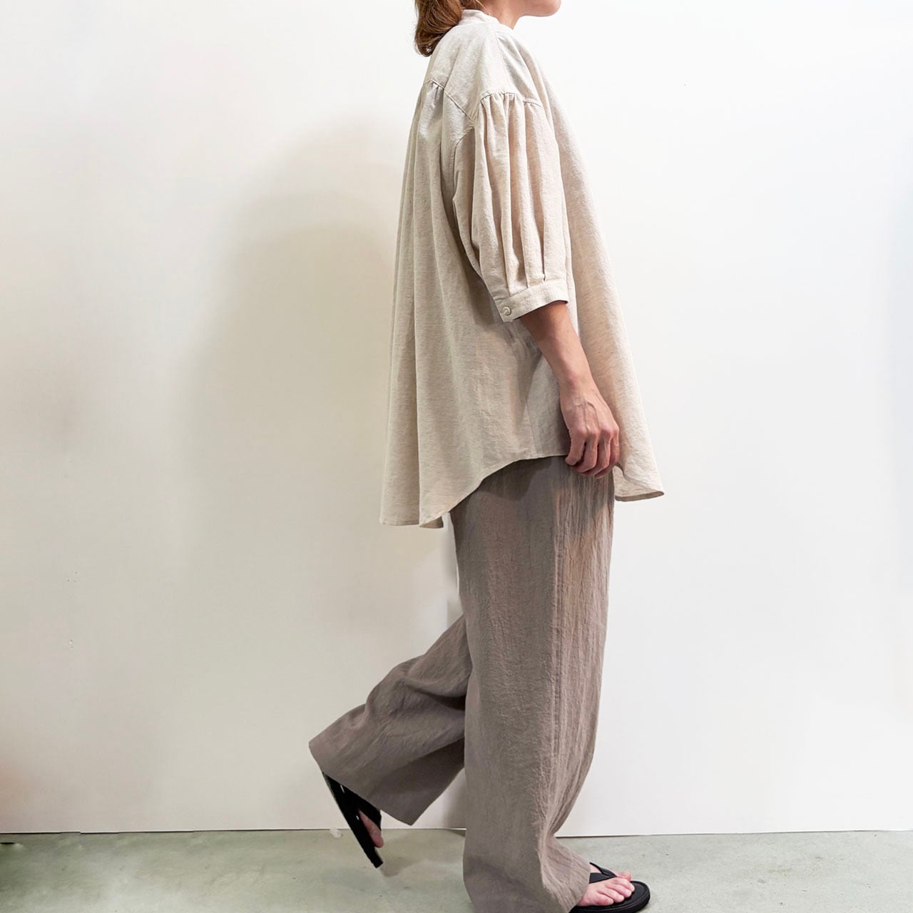 comm.arch.（コムアーチ）｜リネン長袖シャツ・サイズ４ COMM.ARCH. コム・アーチ COTTON LINEN FLY-FRONT BLOUSE コットン