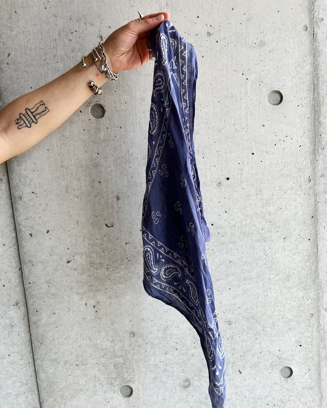 60s vintage navy bandanna