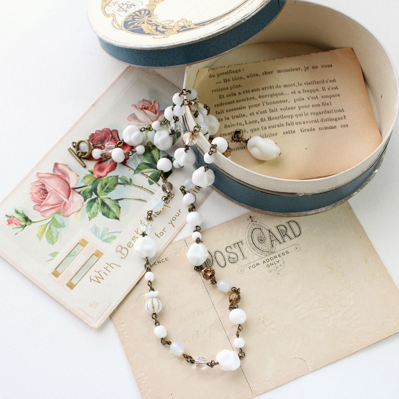 ミリアムハスケルのミルクガラス・ヴィンテージ ビーズ ロング