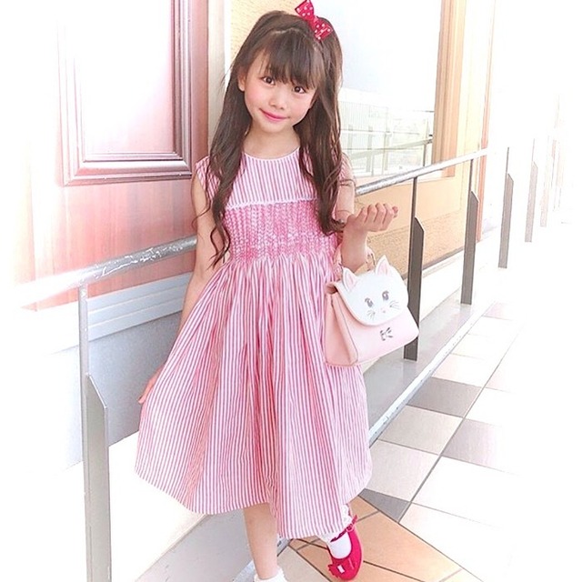 在庫80 コーラルピンク ストライプ スモッキングワンピース Heart Spring スモッキングワンピースと可愛い子供服