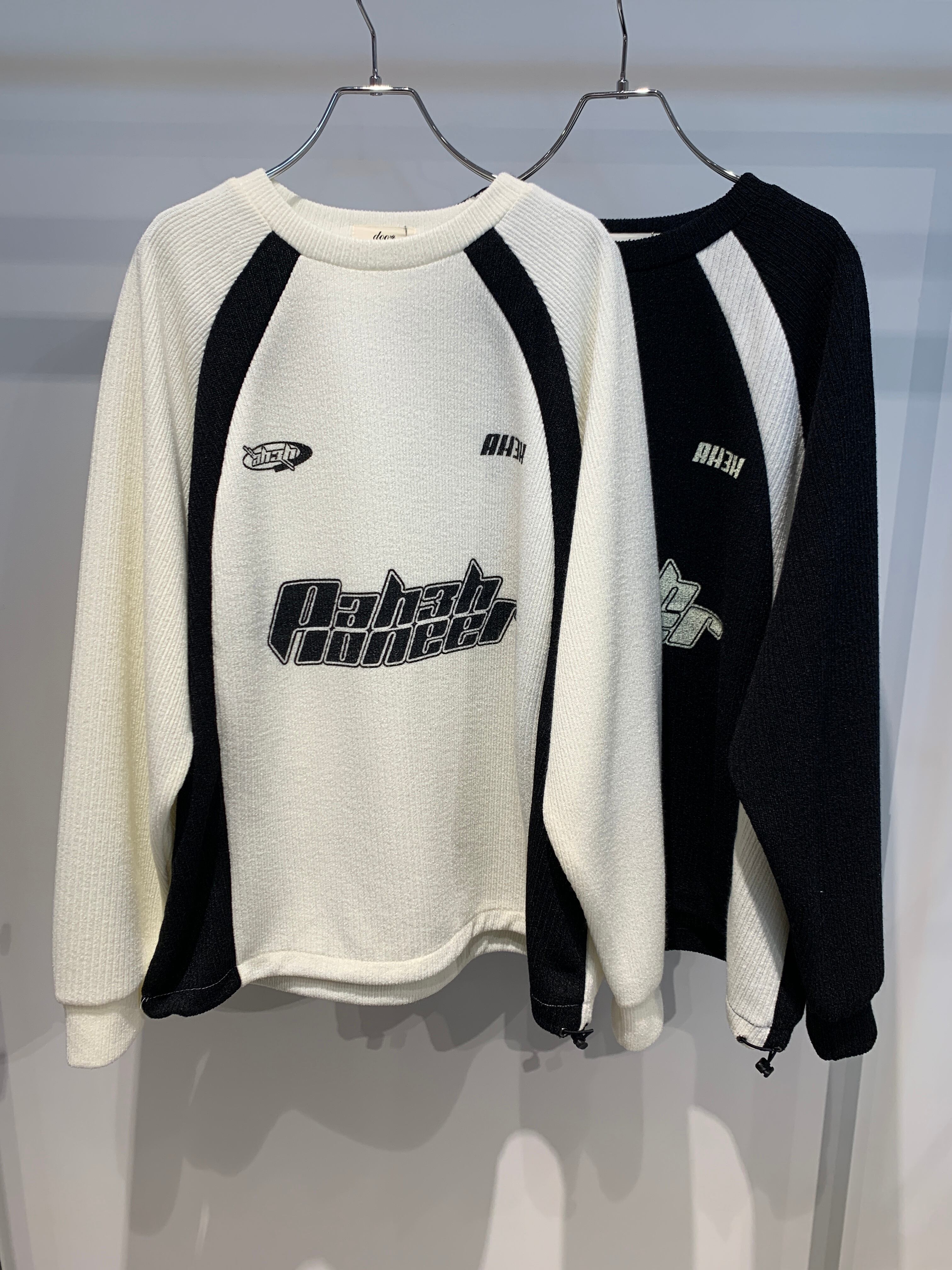 raglan logo print tops