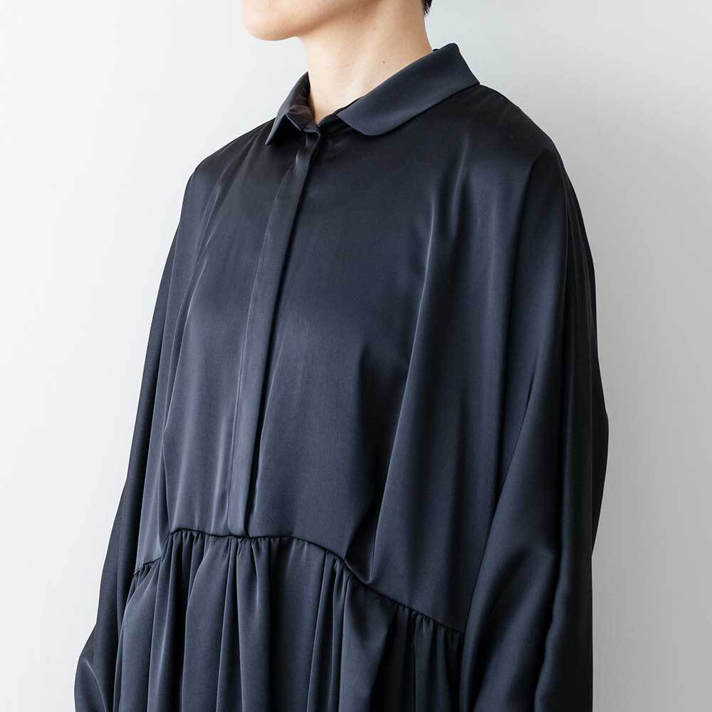 mizuiro ind サテンラウンドカラーフロントフライワンピース | LASQ