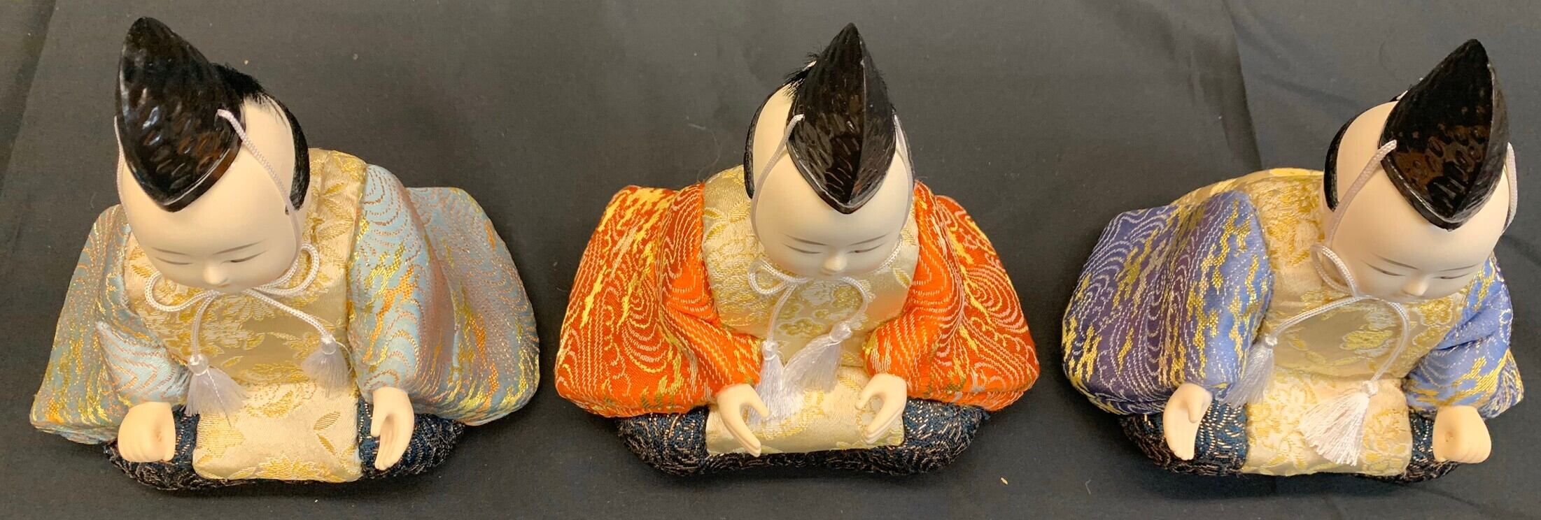 木目込み15人揃い25号紅金花エボシ