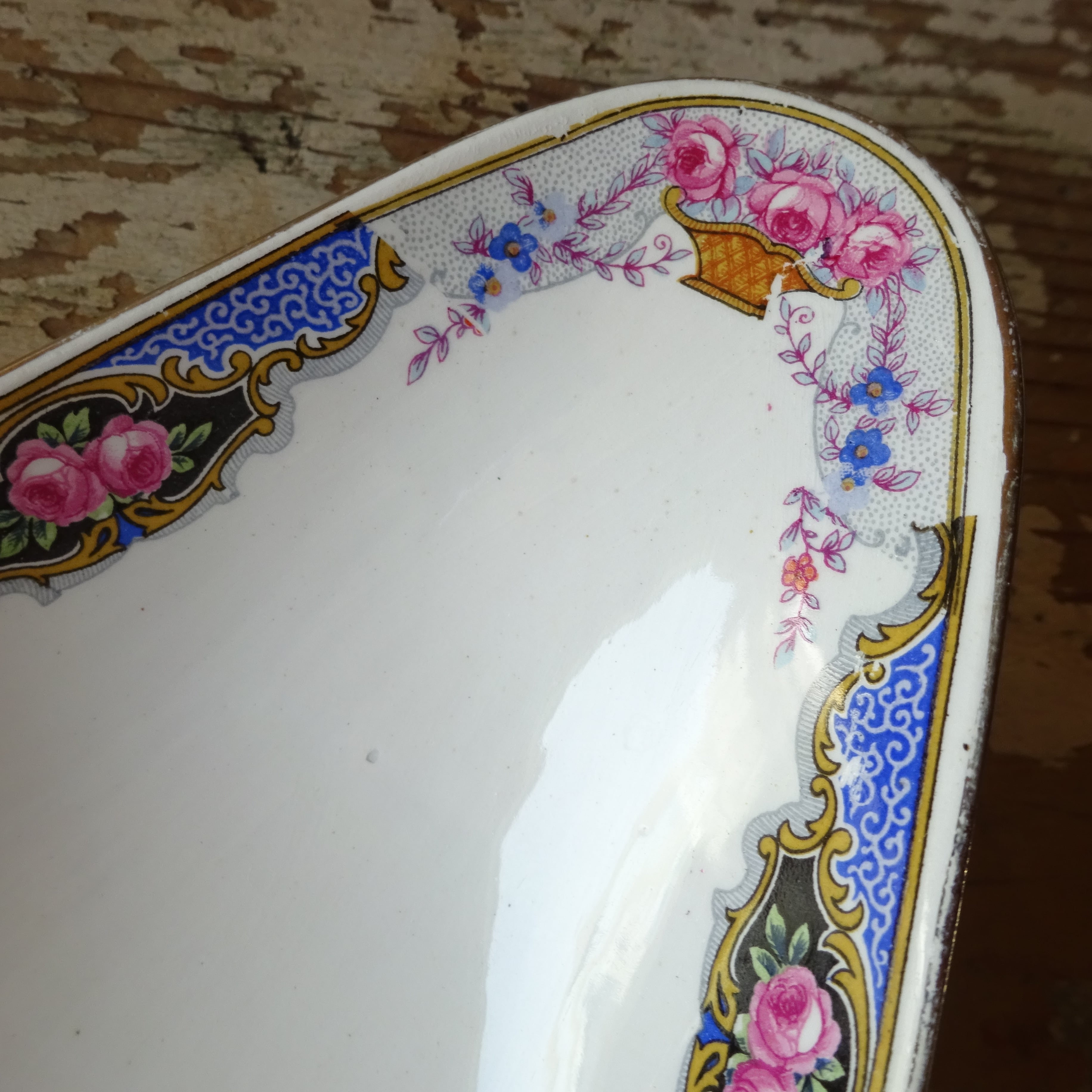 ☆SARREGUEMINES ET DIGOIN décor《Petites Roses》RAVIER (A)