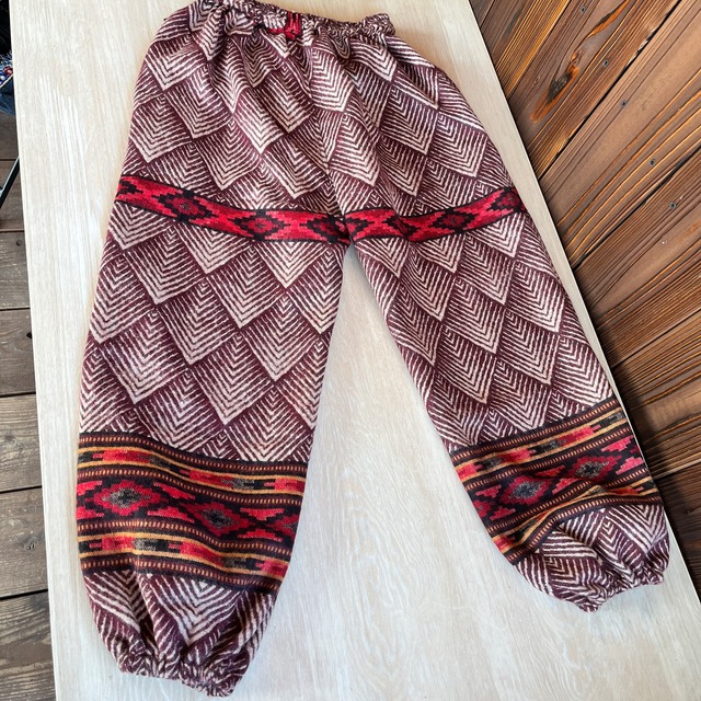 ヤクマンボパンツ