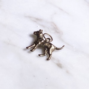 antique 9ct gold charm “dog”