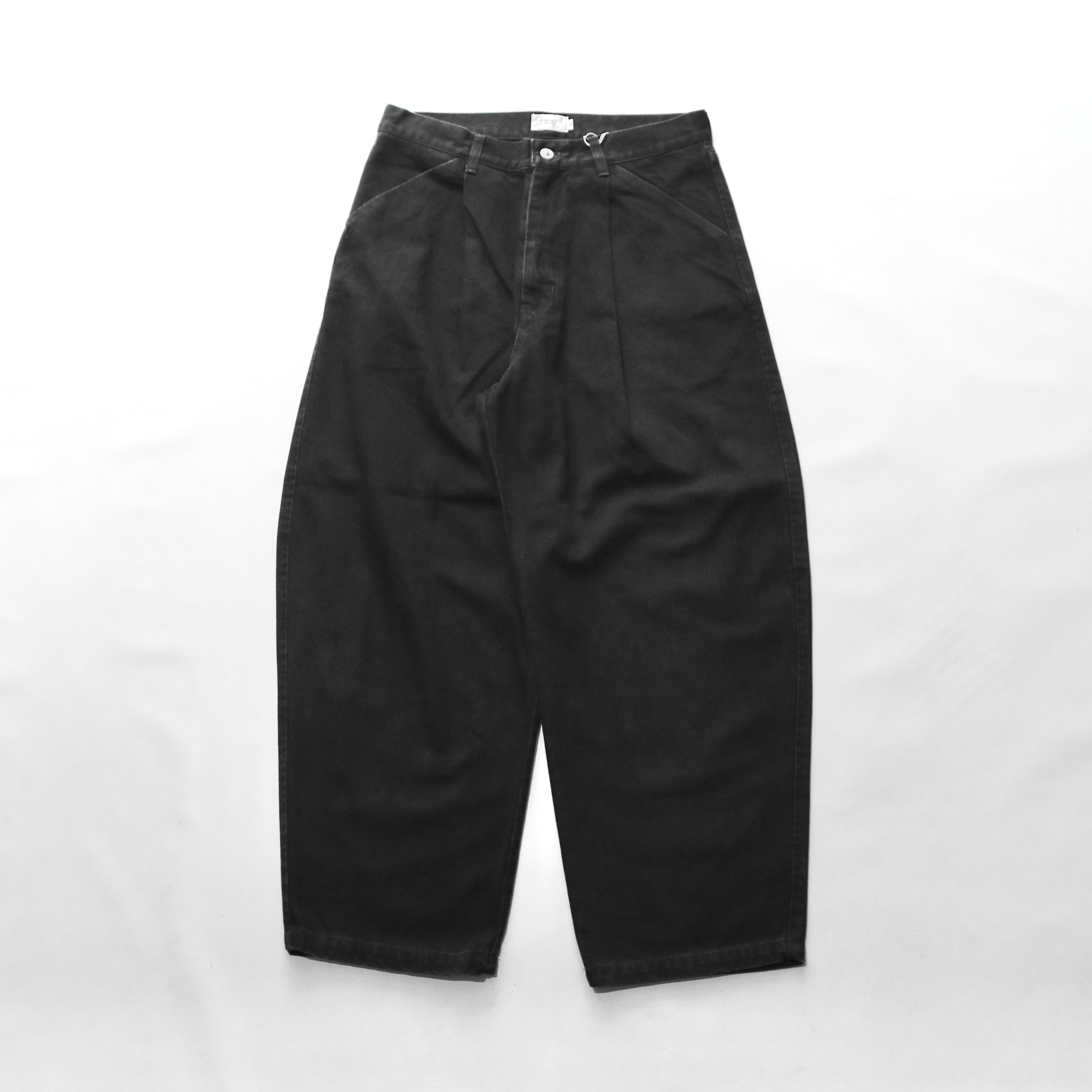 STILL BY HAND スティルバイハンド】COLOR DENIM DEEP TUCK WIDE