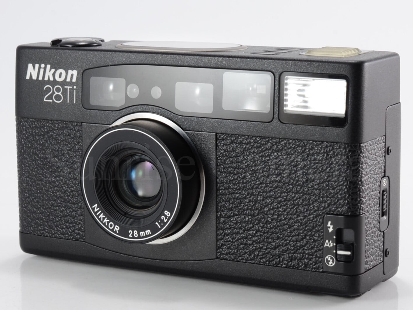 Nikon 28Ti / 28mm F2.8 高級コンパクトフィルムカメラ ニコン (60253