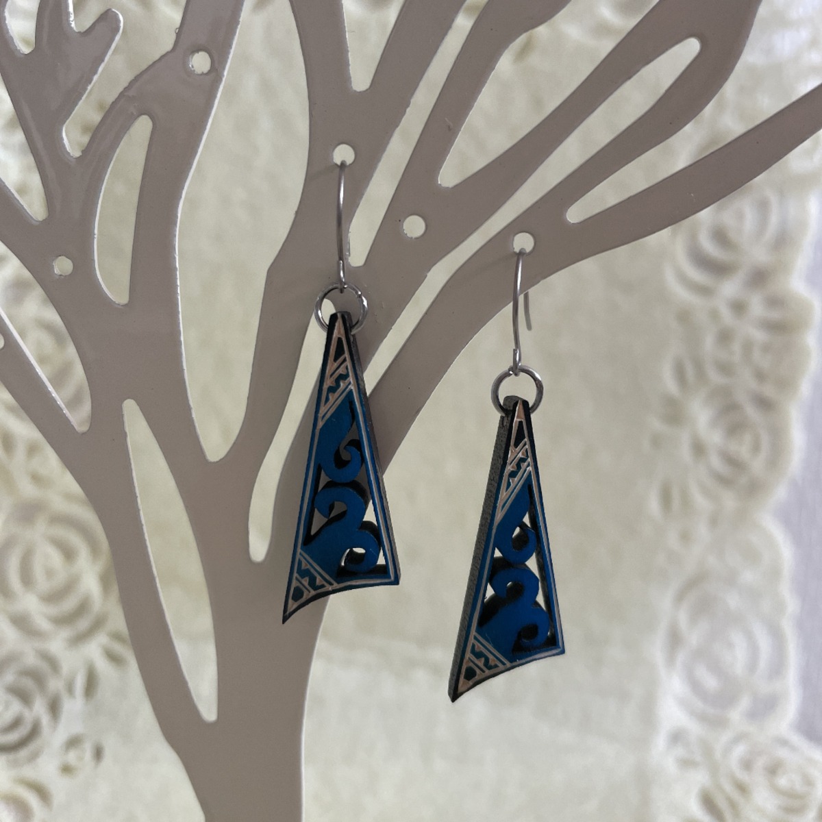 アイヌ紋様 木彫りブローチ 277 茶緑埋め 木彫りネックレス ペンダント