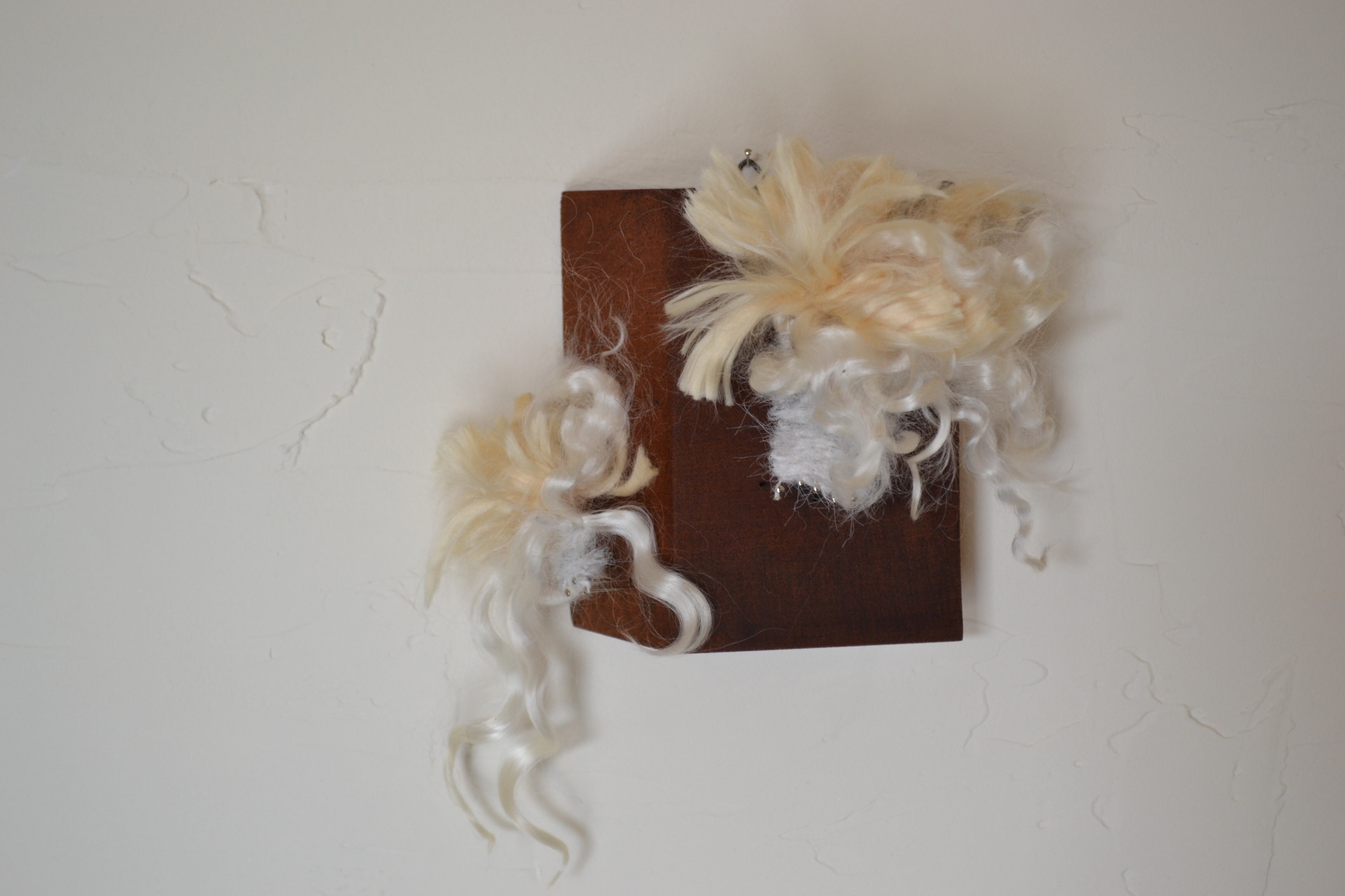 壁掛けのオブジェ o-0401