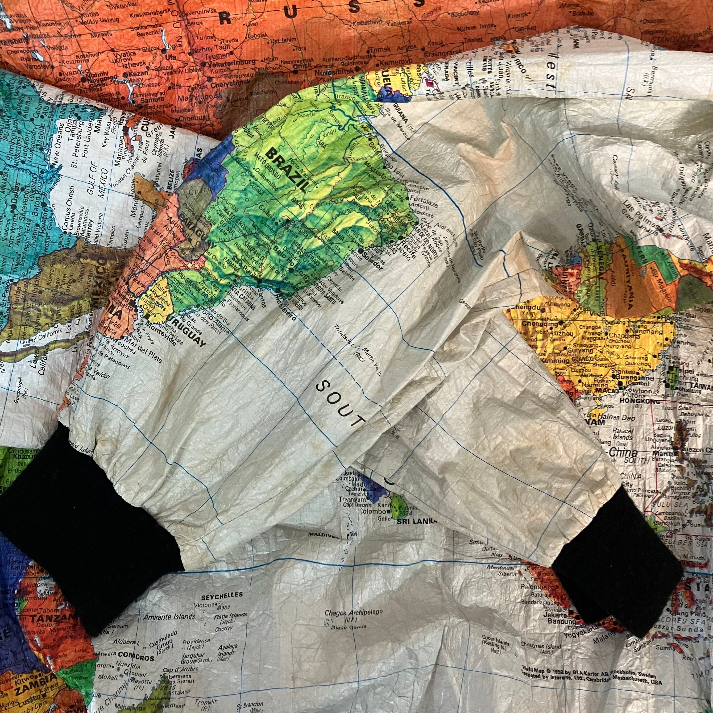 s VINTAGE Made in USA WEARIN THE WORLD WORLD MAP paper jacket
