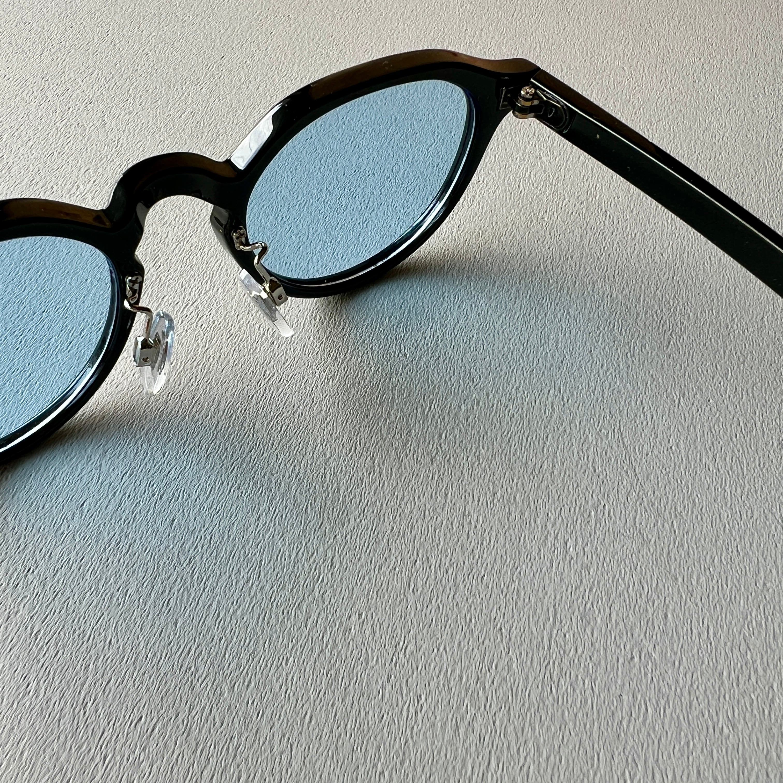 THE DAY SELECT | CROWN PANTO SUNGLASSES | BLACK × L.BLUE