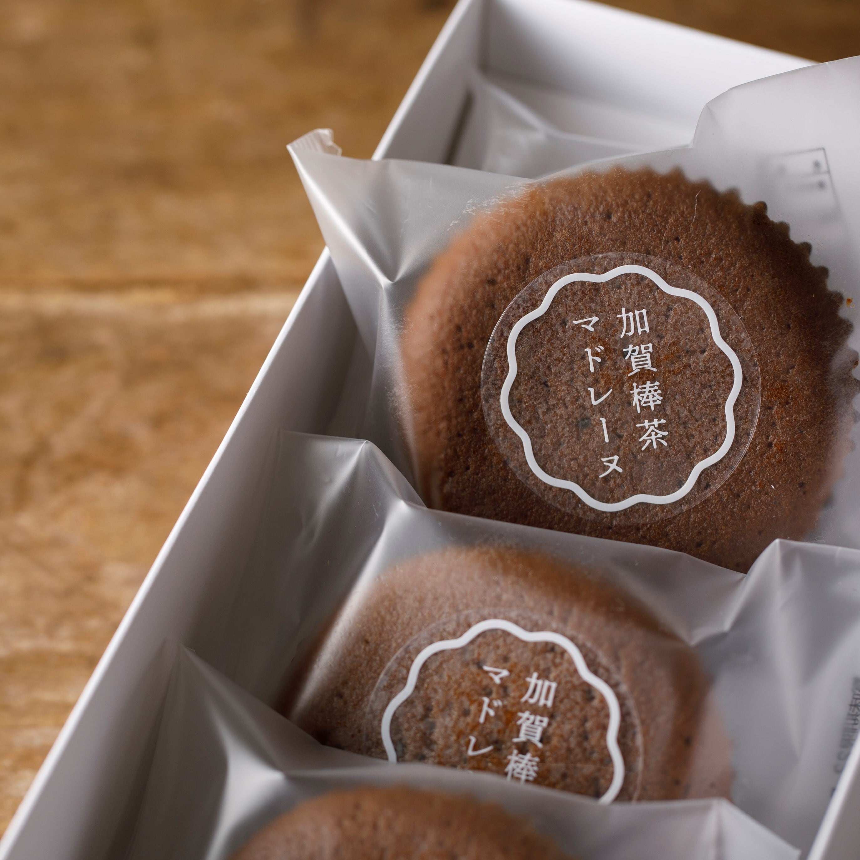 加賀棒茶マドレーヌ （単品） | 金沢茶の間 フランドール