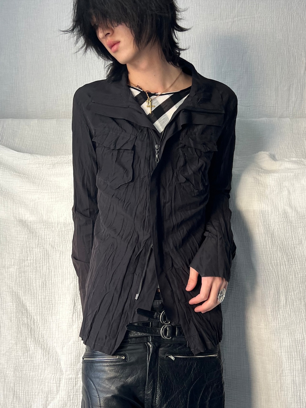 "kiryuyrik" Wrinkled Deformation Nylon Jacket