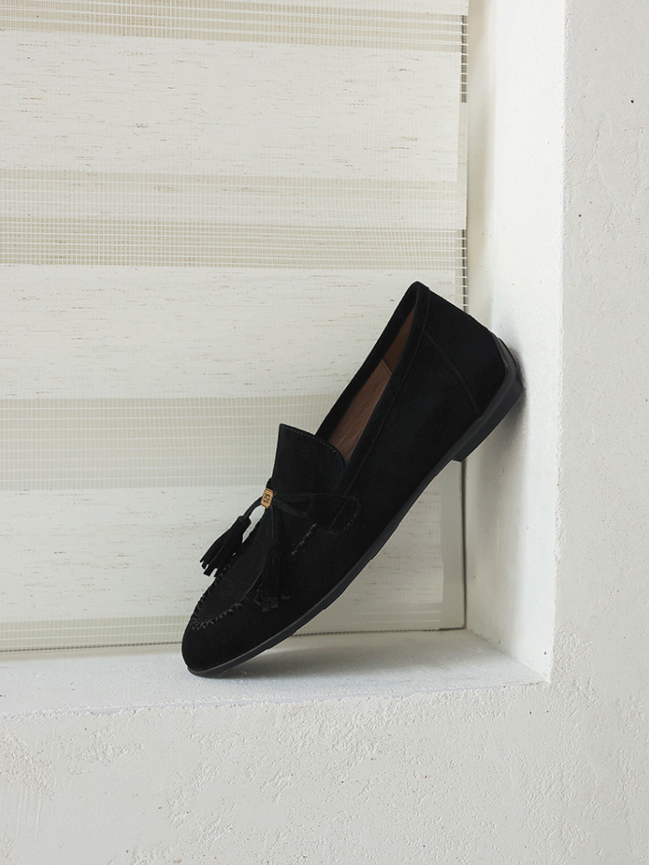 Bouclé Suede Tassel Loafers F0834