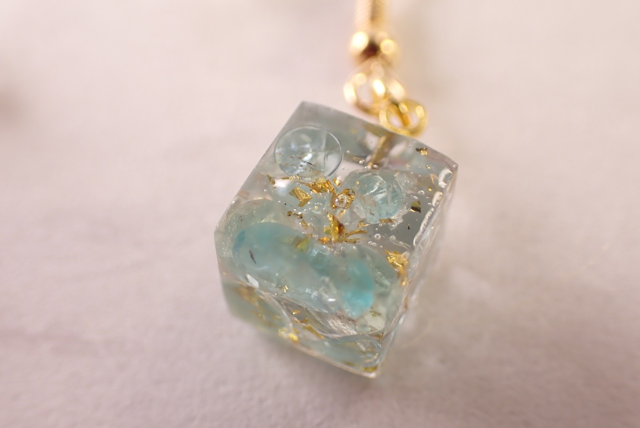 【定期便利用者様限定】アパタイトレジンピアス　 [D11‐139]