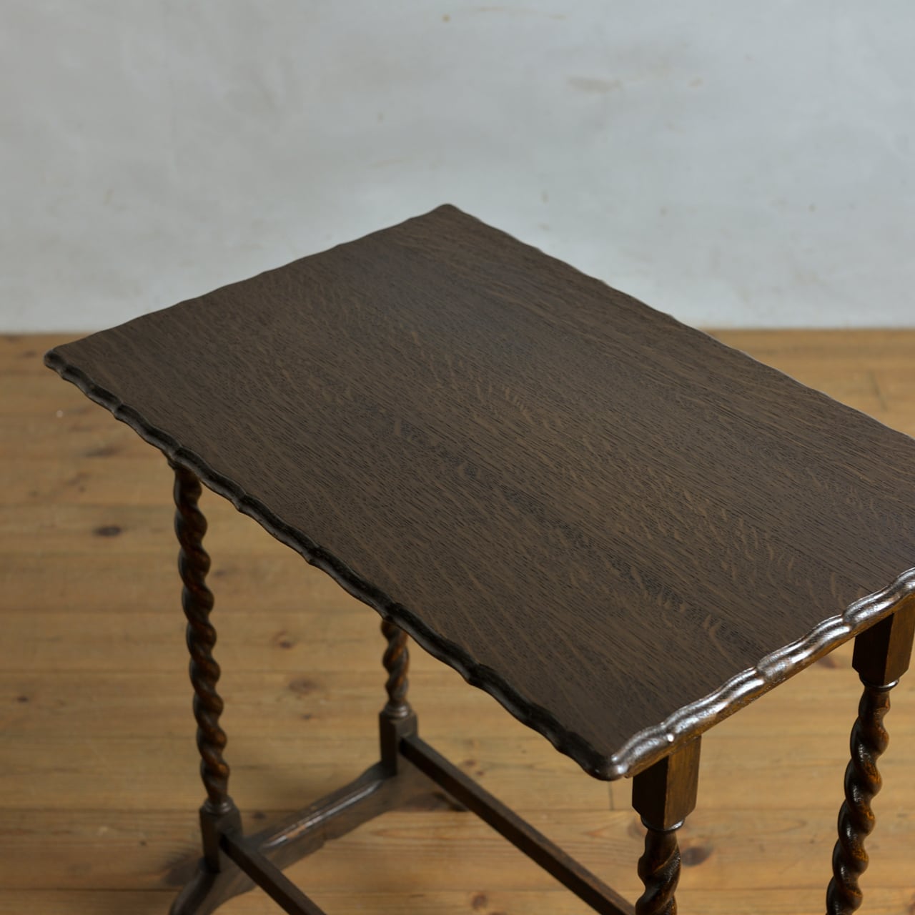 Occasional Table / オケージョナル テーブル 〈サイドテーブル・花台