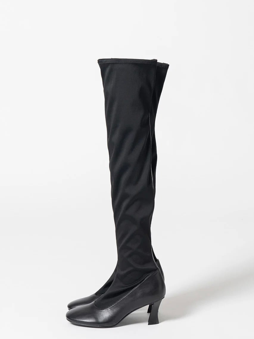 ♥️ロングブーツ　新品　シンプルデザイン　２６.５センチ　匿名発送　メルカリ便 26AW | WOMEN】PRANK PROJECT プランクプロジェクト / ロングブーツ
